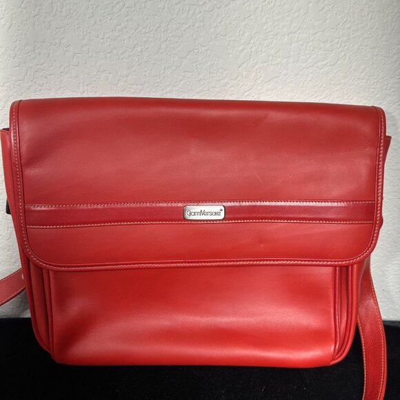 NEW Vintage Gianni Versace Genuine Leather Messenger Bag - Picture 14 of 14